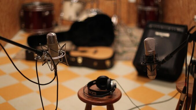 mic, music, studio, music studio, stage, sound, guitar, amplifier, music studio, music studio, music studio, music studio, music studio